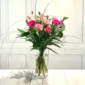 rosa Blumen als Strauß